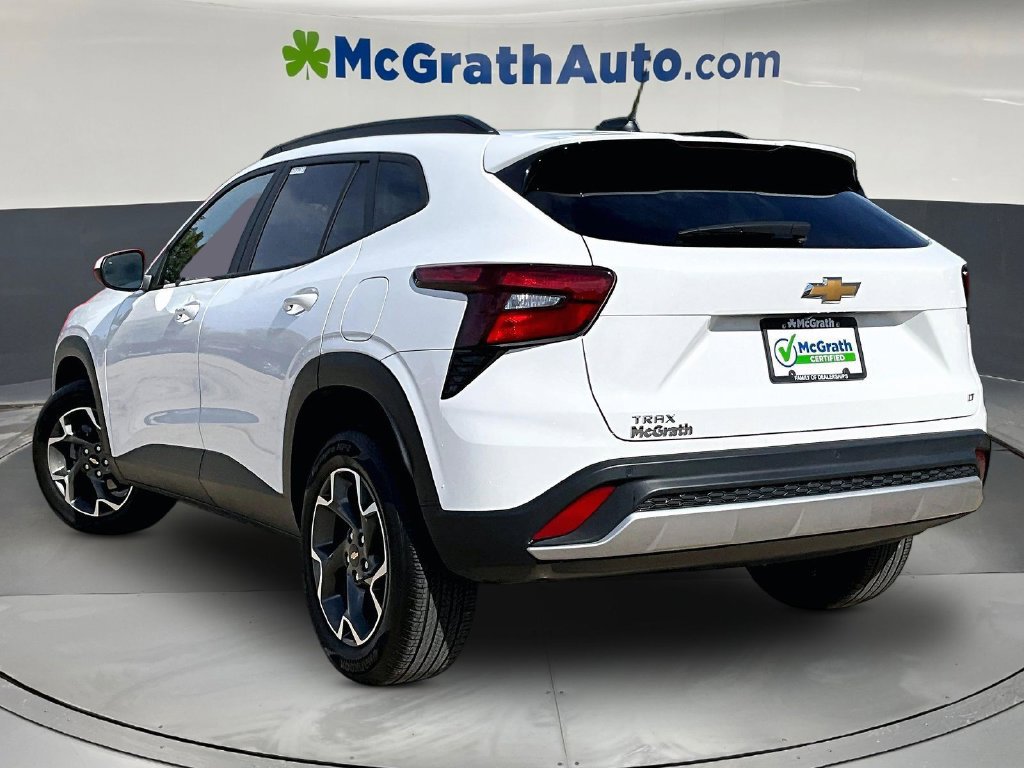 Used 2025 Chevrolet Trax LT w/ Driver Confidence Package FWD image 5
