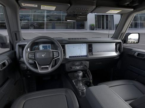 New 2025 Ford Bronco Badlands image 9