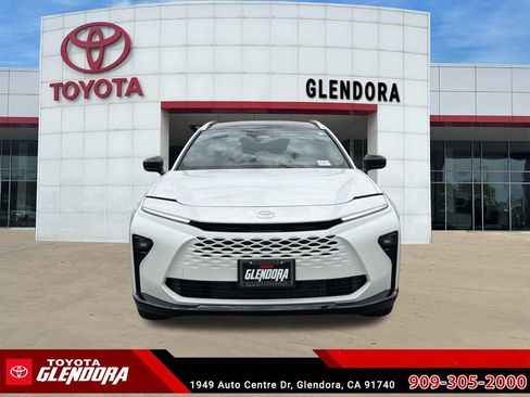 New 2026 Toyota Crown Signia AWD/4WD image 3