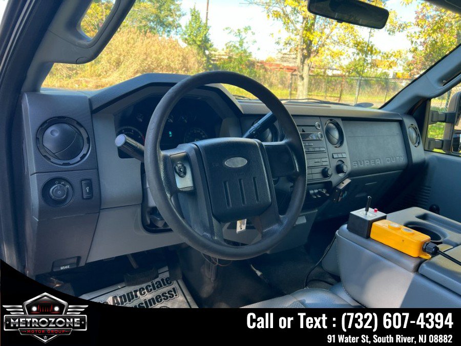 Used 2011 Ford F550 4x4 Regular Cab Super Duty w/ Payload Upgrade Pkg image 24