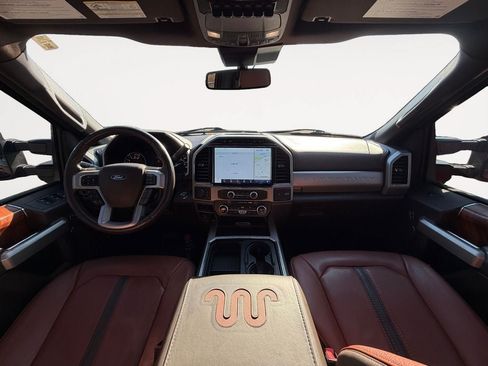 Used 2022 Ford F350 King Ranch w/ King Ranch Ultimate Package AWD/4WD image 11