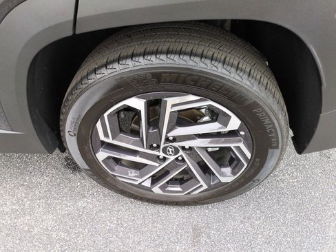 Used 2025 Hyundai Tucson Limited w/ Tow & Go Package AWD/4WD image 11