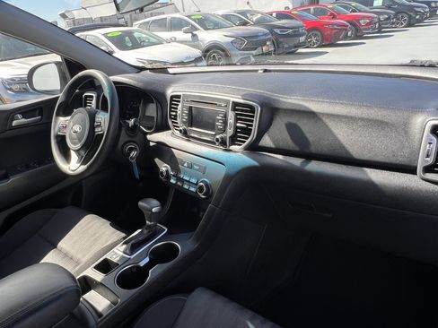 Used 2019 Kia Sportage LX image 15