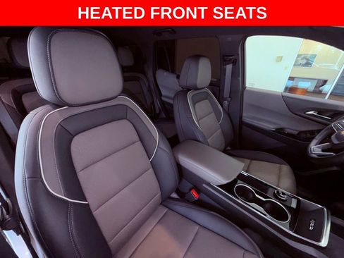 Used 2026 Chevrolet Equinox LT w/ Convenience Package II FWD image 11