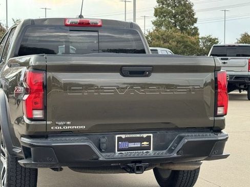 Used 2023 Chevrolet Colorado Z71 w/ Z71 Convenience Package 2 AWD/4WD image 8