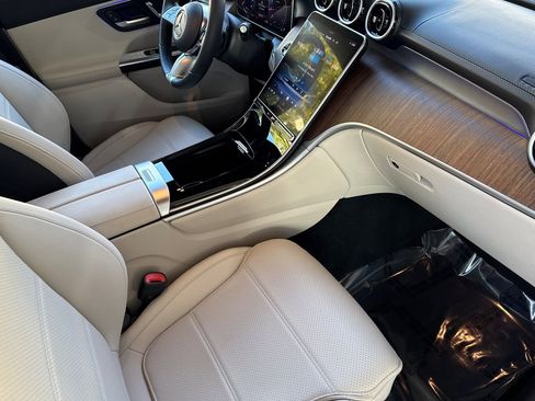 Certified 2024 Mercedes-Benz GLC 300 image 15