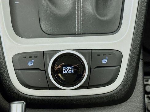 New 2026 Hyundai Venue SEL FWD image 20