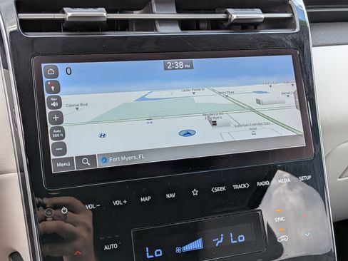 Used 2022 Hyundai Tucson Limited FWD image 34