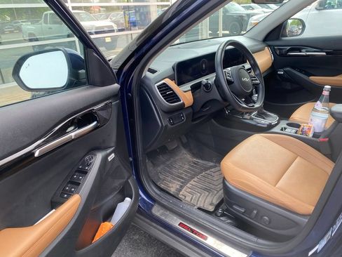 Used 2024 Kia Seltos SX w/ SX Sunroof Package AWD/4WD image 8