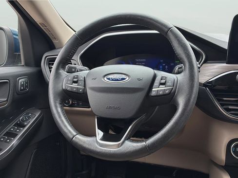 Used 2020 Ford Escape Titanium AWD/4WD image 19
