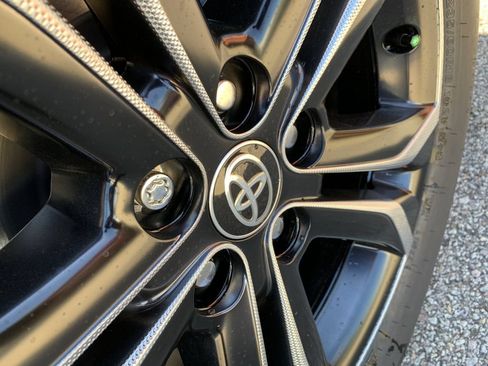Used 2026 Toyota Sienna Platinum AWD/4WD image 36