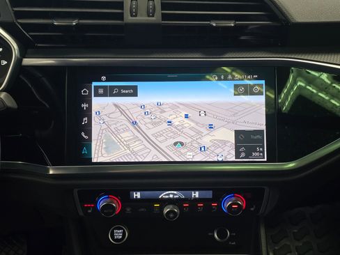 Used 2023 Audi Q3 2.0T Premium Plus w/ Premium Plus Package image 15