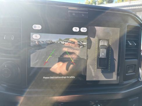 New 2026 Ford F250 Lariat w/ Black Appearance Package image 26