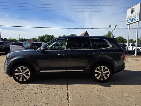 Used 2020 Kia Telluride S FWD image 4