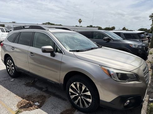 Used 2016 Subaru Outback 2.5i Limited AWD/4WD image 10