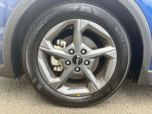 Used 2025 Kia K4 LXS image 29