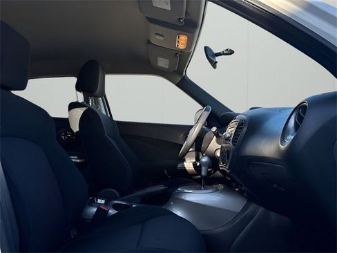 Used 2013 Nissan Juke S image 13