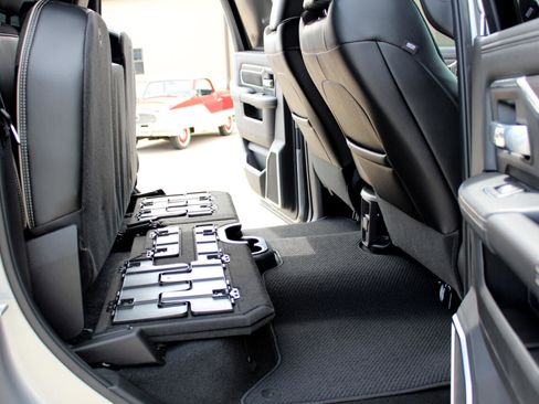 Used 2024 RAM 3500 Laramie w/ Sport Appearance Package image 24