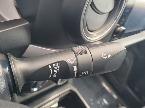 Used 2019 Toyota Tacoma TRD Sport AWD/4WD image 12