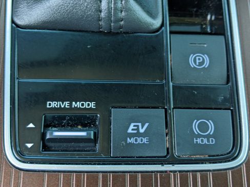 Used 2021 Toyota Sienna XLE w/ XLE Plus Package image 28