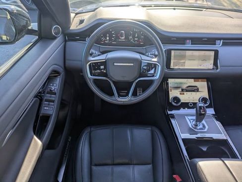 Used 2022 Land Rover Range Rover Evoque R-Dynamic SE image 17