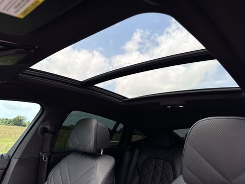 Used 2024 BMW X6 xDrive40i w/ Premium Package AWD/4WD image 21