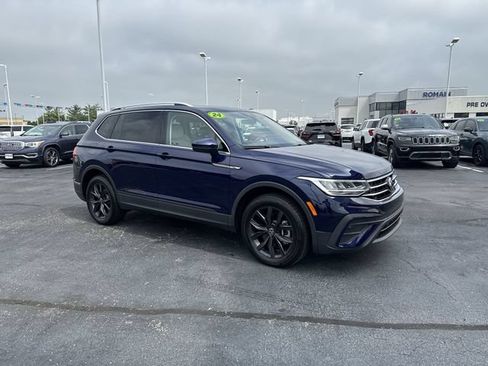 Used 2024 Volkswagen Tiguan SE FWD image 6