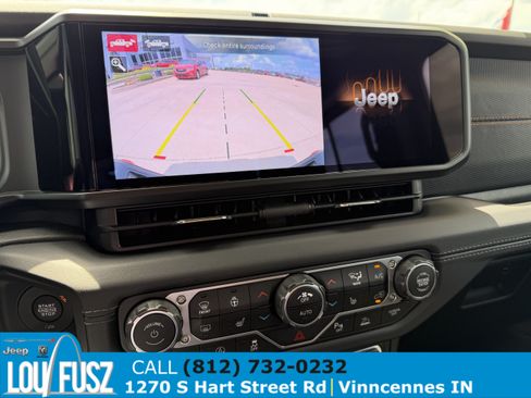 Used 2025 Jeep Gladiator Mojave w/ Safety Group AWD/4WD image 24