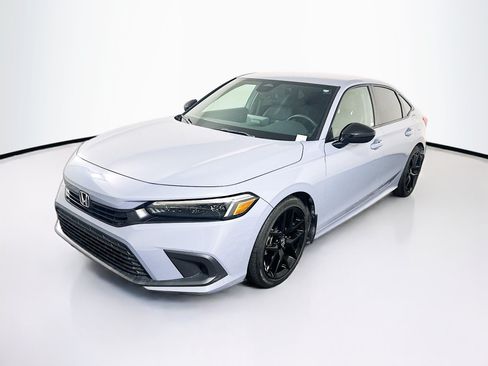 Used 2024 Honda Civic Sport image 3