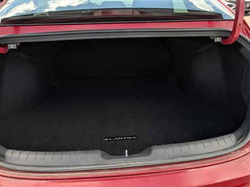 Certified 2025 Hyundai Elantra Sport FWD image 16