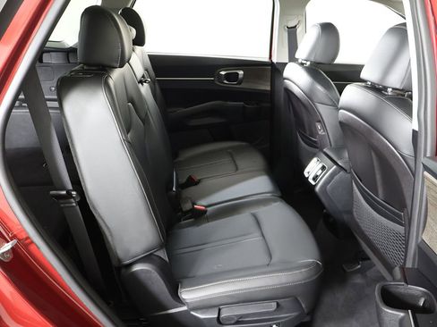 Used 2022 Kia Sorento S w/ Panoramic Sunroof Package AWD/4WD image 37