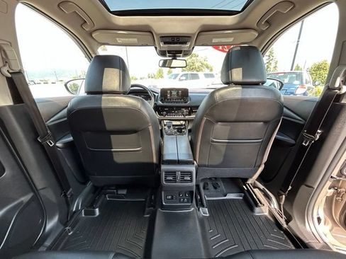 Used 2021 Nissan Rogue Platinum AWD/4WD image 37