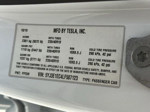 Used 2020 Tesla Model 3 Performance image 21