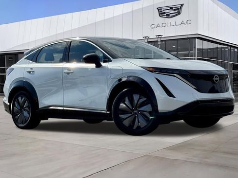 Used 2023 Nissan Ariya FWD image 2