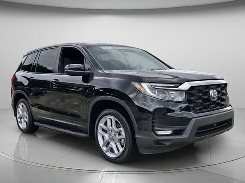Used 2025 Honda Passport EX-L image 9