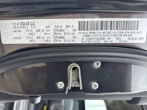 Used 2017 RAM 1500 Express image 29