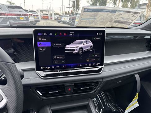 New 2026 Volkswagen Tiguan SE R-Line FWD image 22