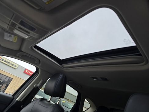 Used 2023 MAZDA CX-5 AWD 2.5 S w/ Premium Package image 18