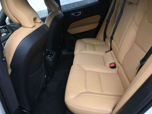 Used 2024 Volvo XC60 B5 Ultimate AWD/4WD image 14
