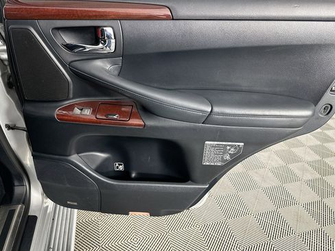 Used 2014 Lexus LX 570 4WD w/ Luxury Package image 30