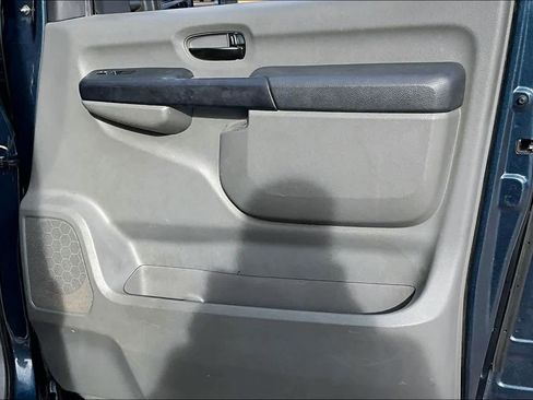 Used 2021 Nissan NV 3500 SL image 20