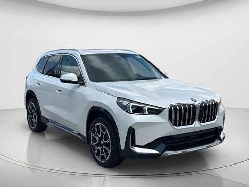 New 2026 BMW X1 xDrive28i w/ Convenience Package AWD/4WD image 3