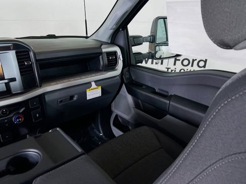 New 2026 Ford F350 XL w/ XL Chrome Package image 25