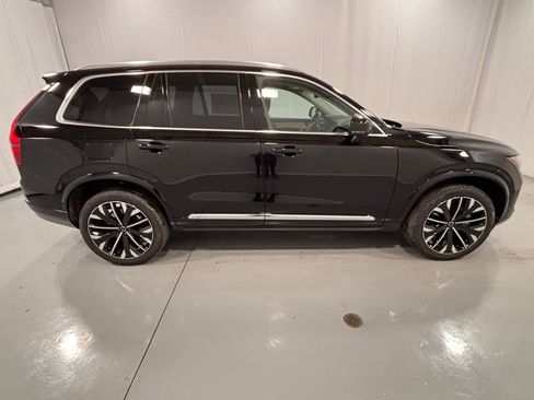 New 2026 Volvo XC90 B6 Plus w/ Protection Package Premier image 5