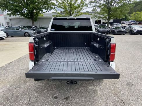 Used 2025 Toyota Tacoma SR5 RWD image 9