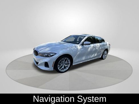 Used 2025 BMW 330i Sedan RWD image 3