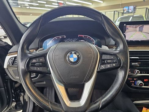 Used 2020 BMW 530i w/ Convenience Package image 31