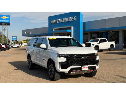 Used 2022 Chevrolet Suburban Z71 w/ Z71 Off-Road Package image 2