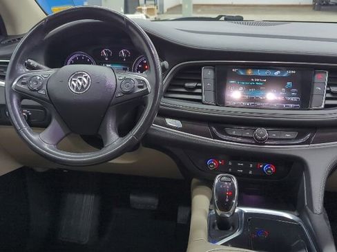 Used 2019 Buick Enclave Essence AWD/4WD image 27