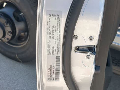 New 2026 RAM 3500 Tradesman AWD/4WD image 38